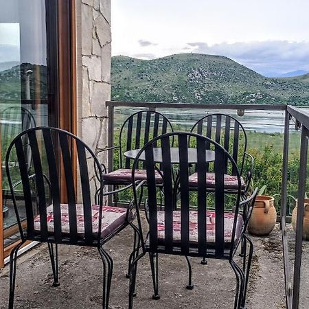 Holiday Home Haustor With Skadar Lake View Podgorica Buitenkant foto
