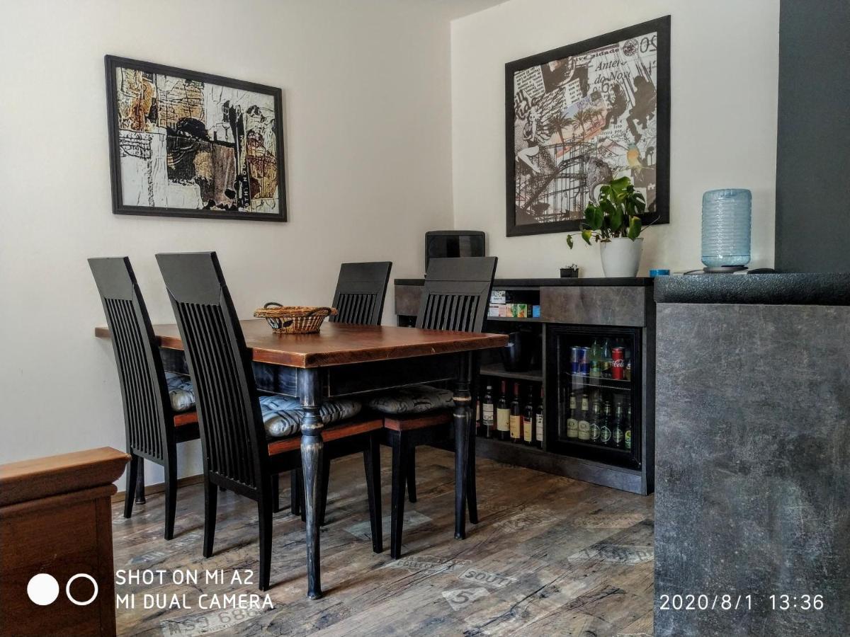 Holiday Home Haustor With Skadar Lake View Podgorica Buitenkant foto