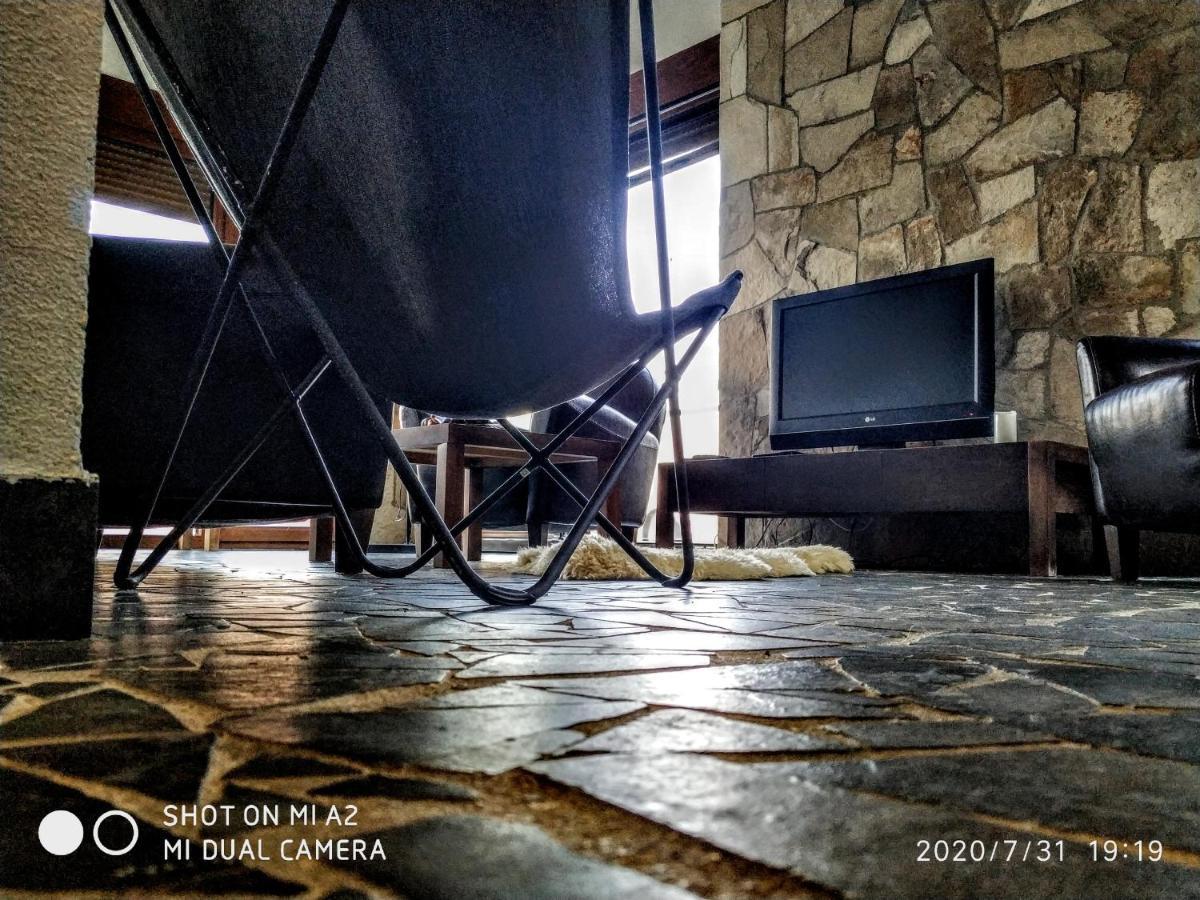 Holiday Home Haustor With Skadar Lake View Podgorica Buitenkant foto