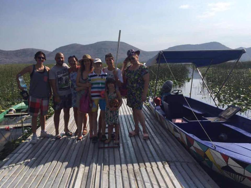 Holiday Home Haustor With Skadar Lake View Podgorica Buitenkant foto