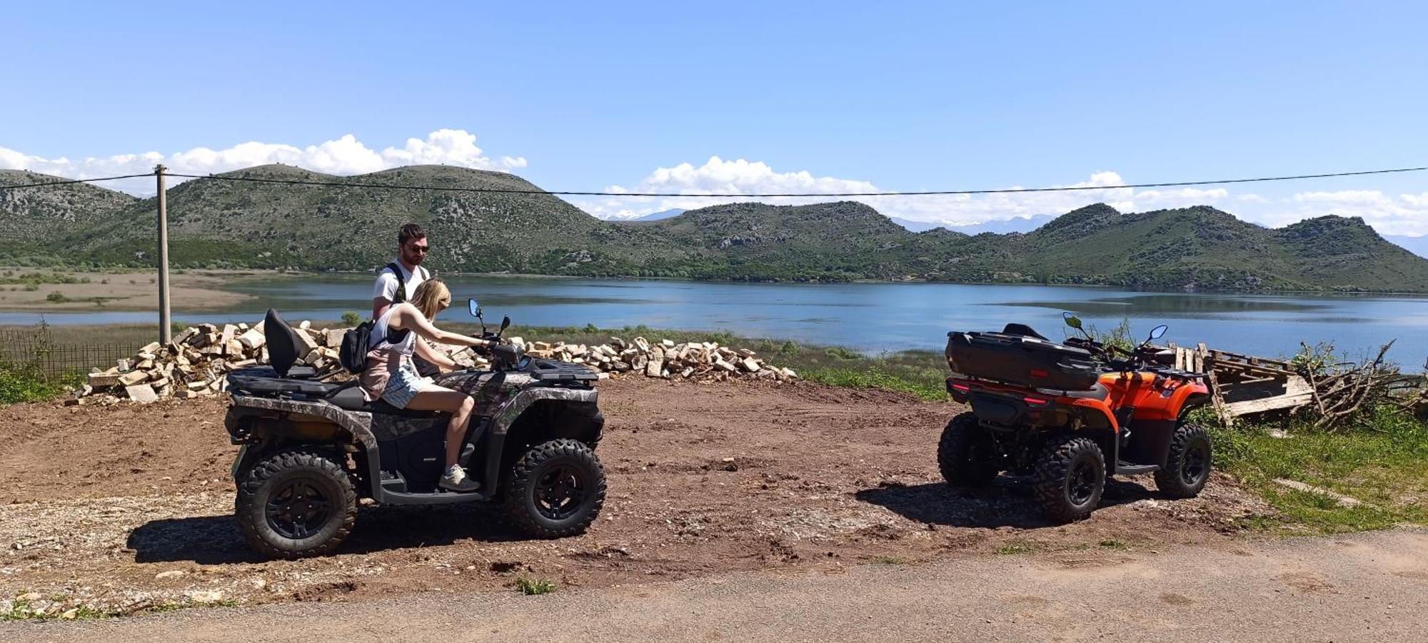 Holiday Home Haustor With Skadar Lake View Podgorica Buitenkant foto