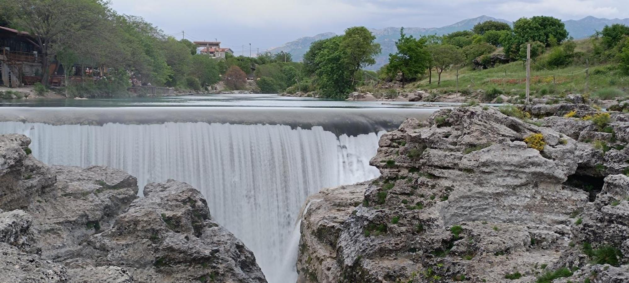 Holiday Home Haustor With Skadar Lake View Podgorica Buitenkant foto
